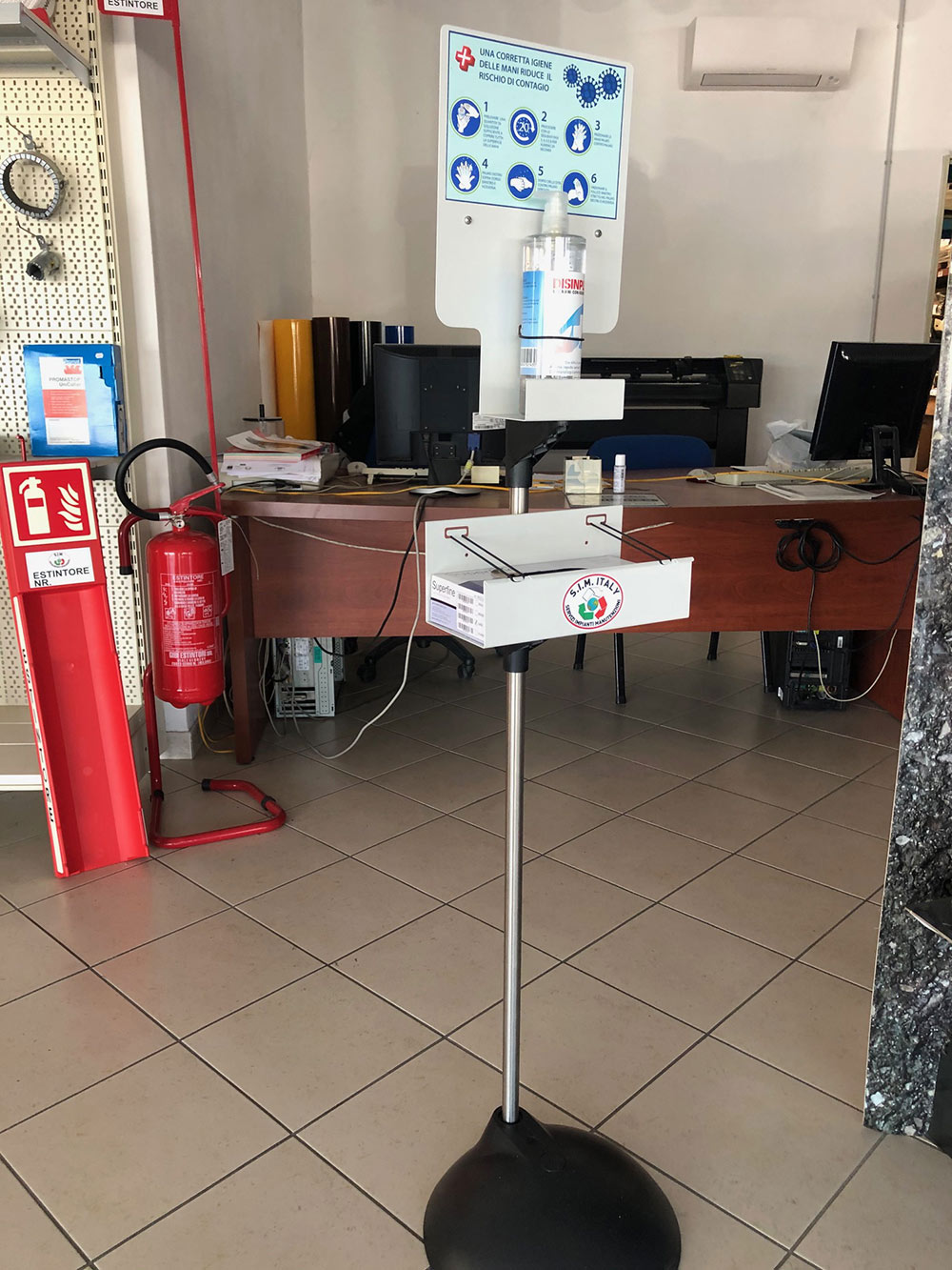 Colonnina per sanificazione 2